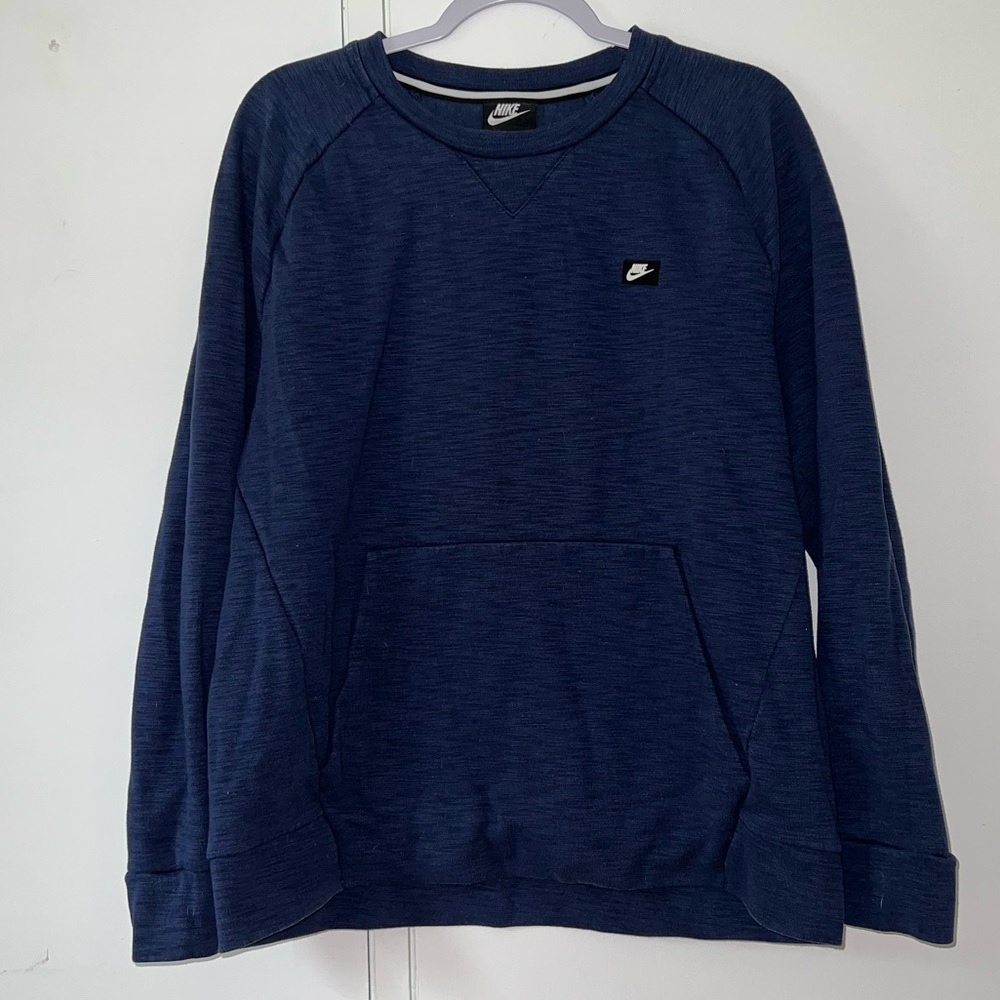 Nike size large crew neck sweater
